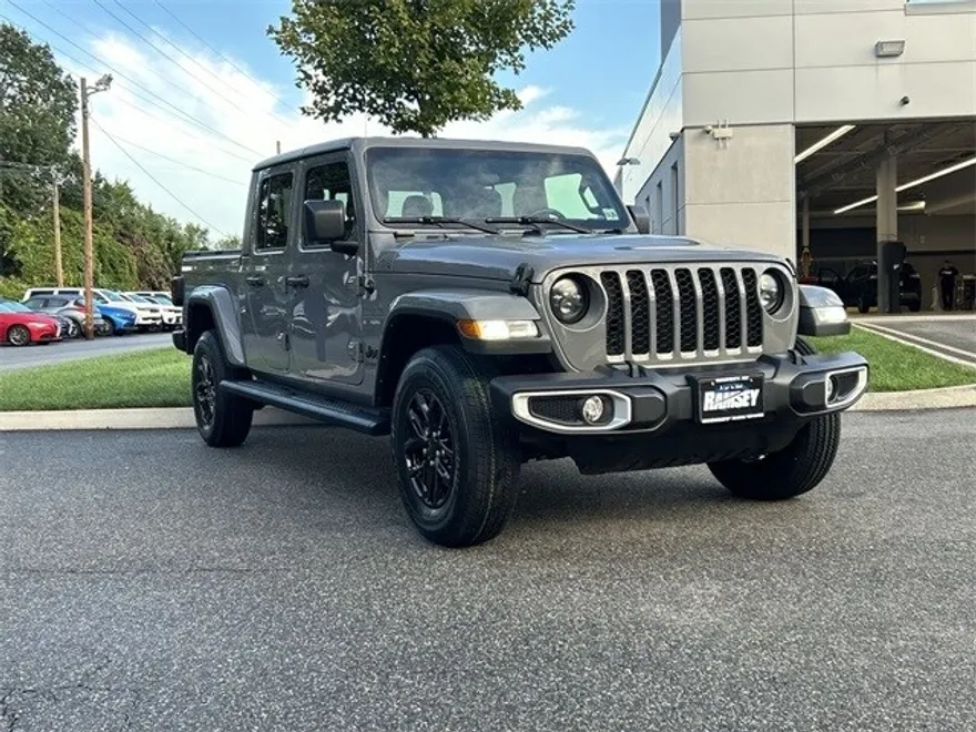 2021 Jeep Gladiator Sport photo 1