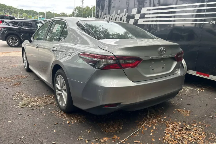 2024 Toyota Camry LE photo 1