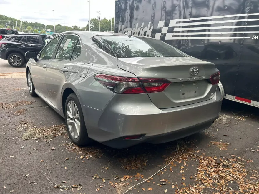 2024 Toyota Camry LE photo 1