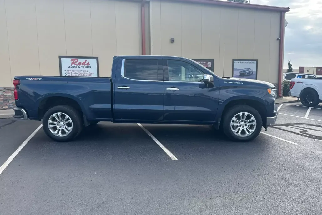 2022 Chevrolet Silverado 1500 LTZ photo 1