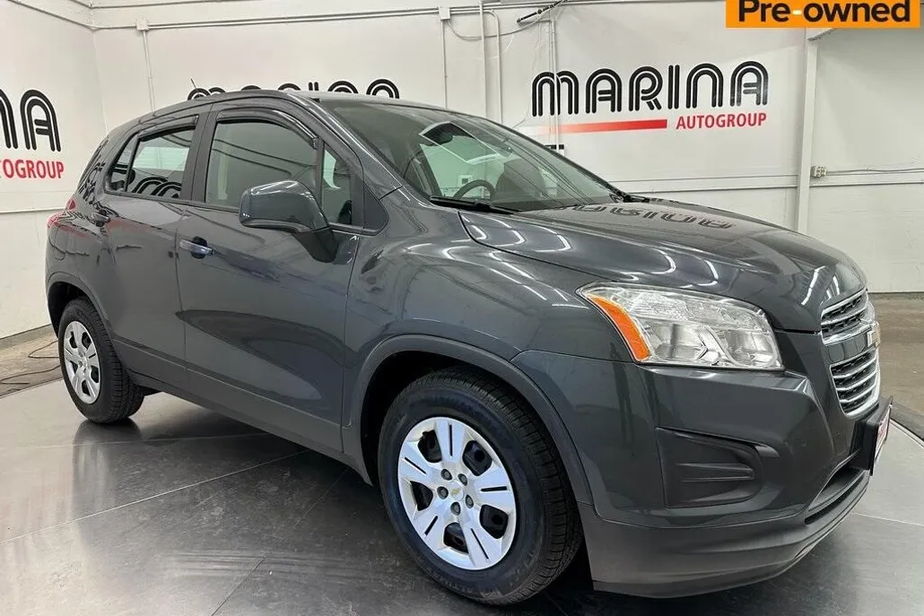 2016 Chevrolet Trax LS photo 1