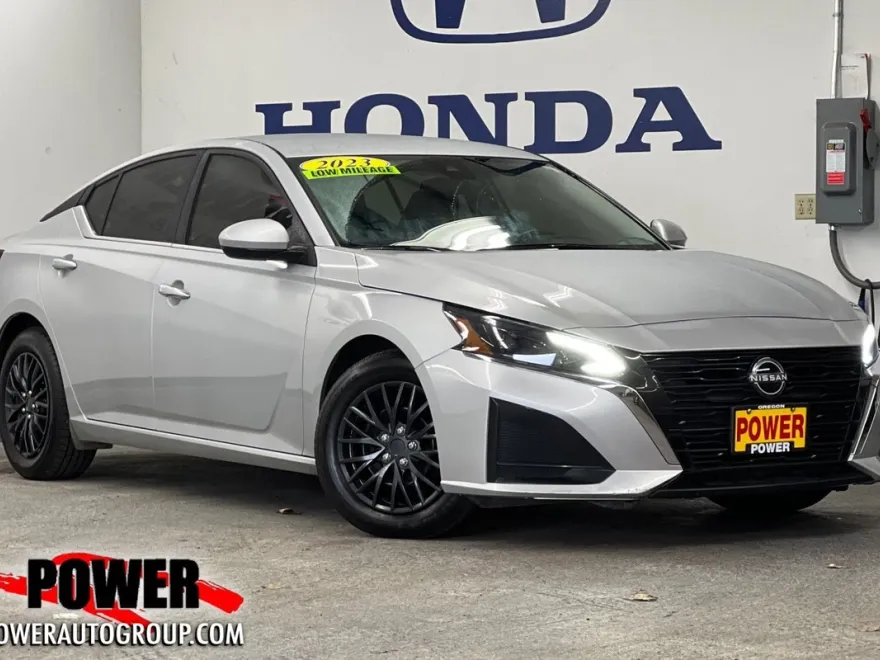 2023 Nissan Altima 2.5 S photo 1