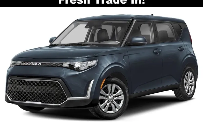 2023 Kia Soul LX photo 1