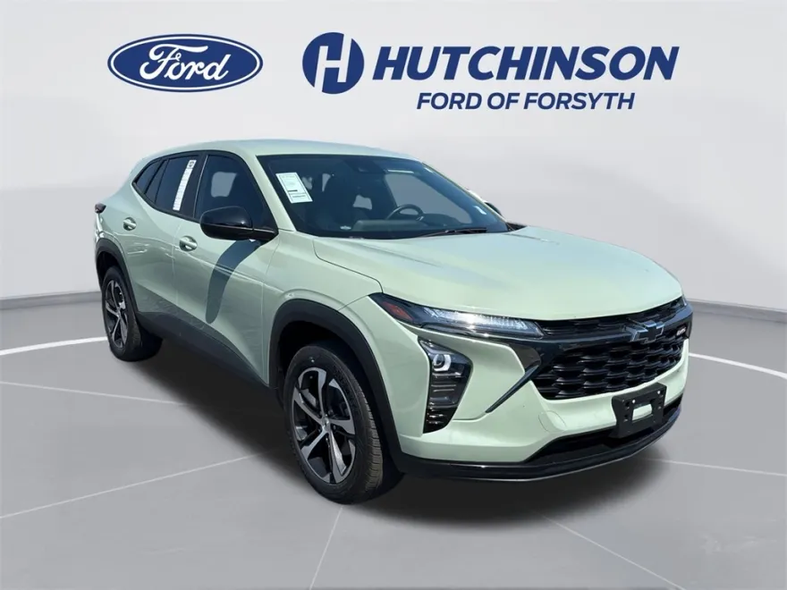 2024 Chevrolet Trax photo 1