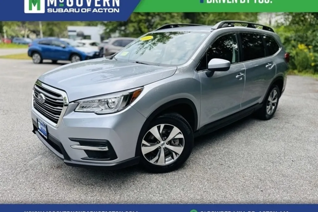 2022 Subaru Ascent Premium photo 1