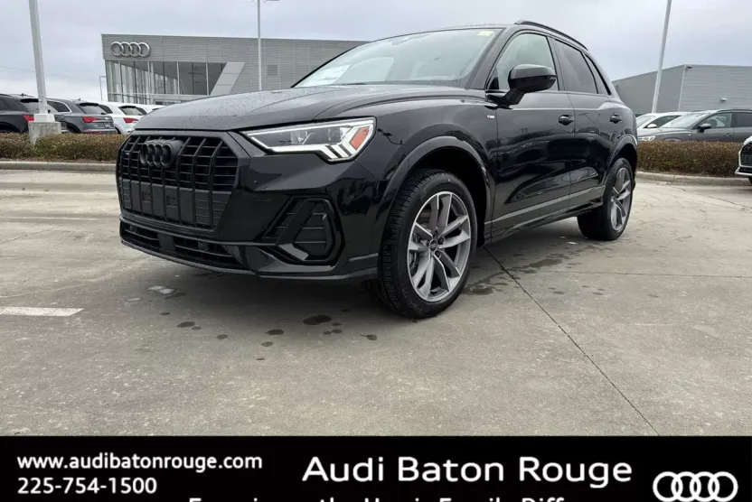 2025 Audi Q3 45 TFSI S line Premium photo 1