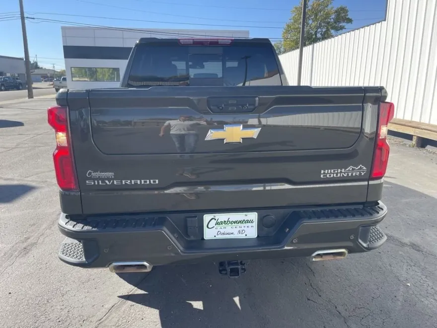 2023 Chevrolet Silverado 1500 High Country photo 1