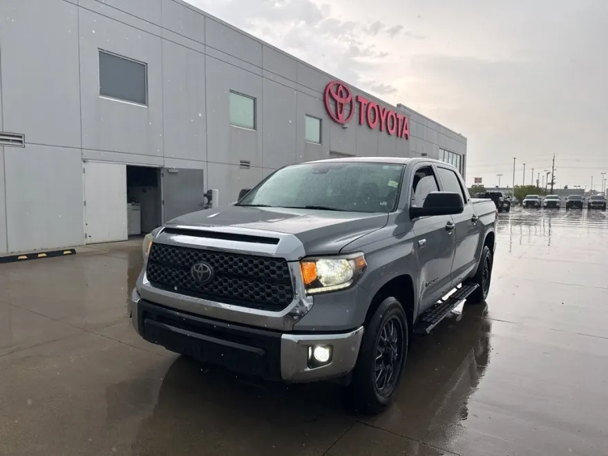 2020 Toyota Tundra SR5 Grade photo 1