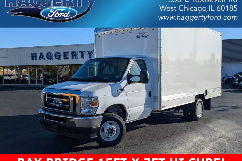 2025 Ford E-450 DRW photo 1