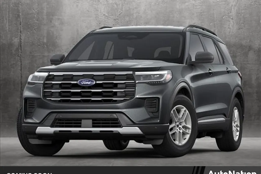 2025 Ford Explorer photo 1