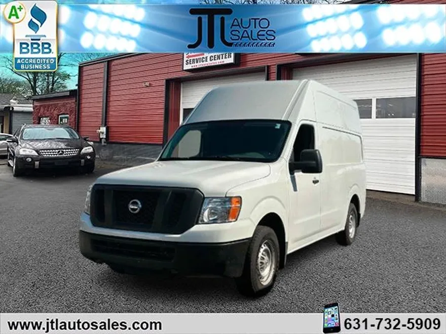 2018 Nissan NV photo 1
