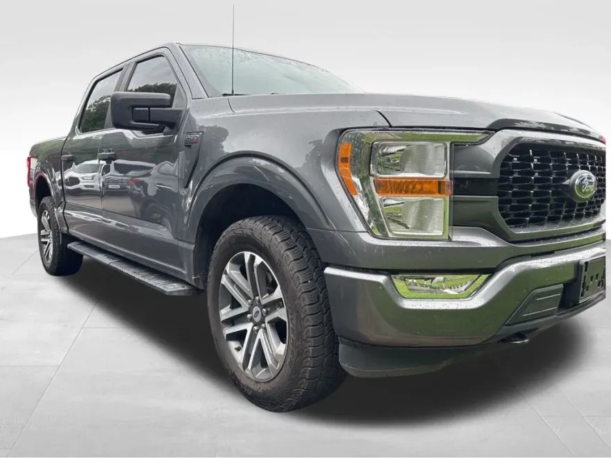 2021 Ford F-150 XL photo 1