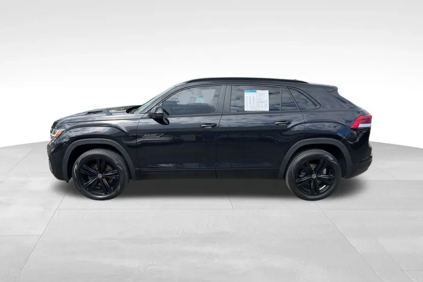 2023 Volkswagen Atlas Cross Sport SEL R-Line photo 1