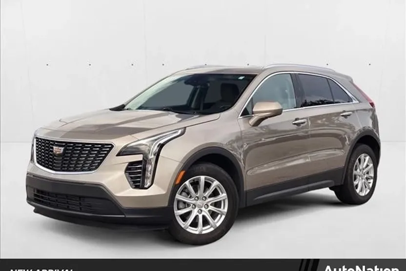 2023 Cadillac XT4 Luxury photo 1