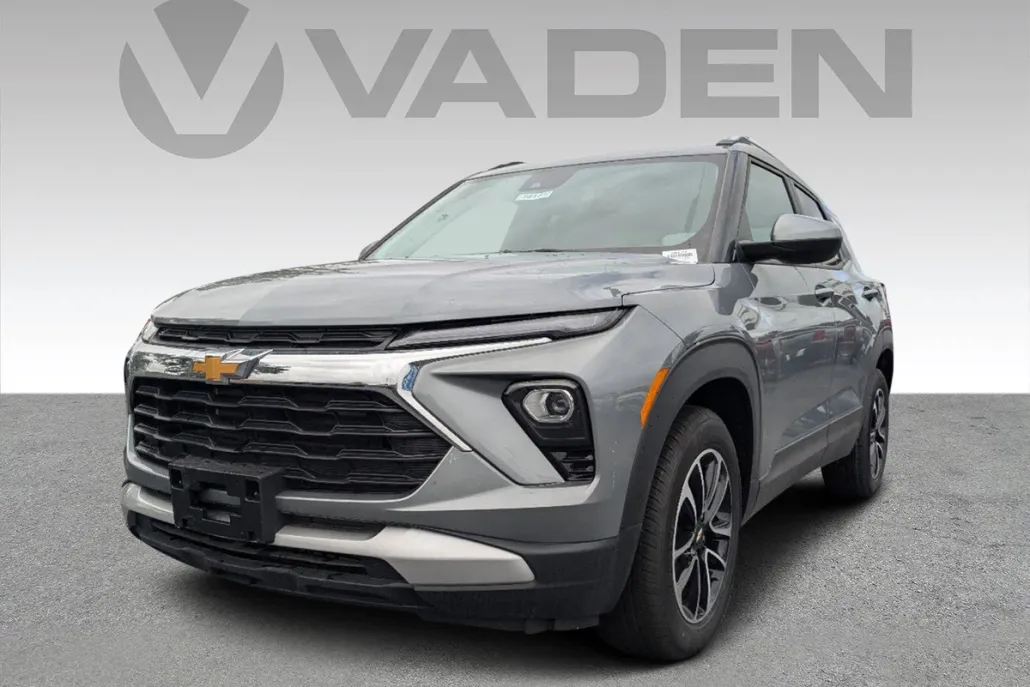 2024 Chevrolet Trailblazer LT photo 1