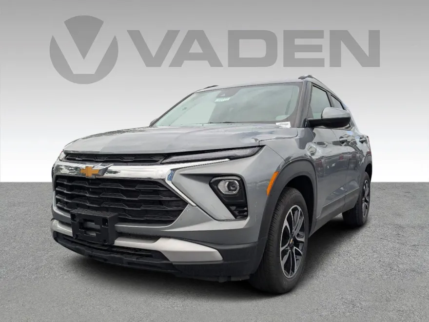 2024 Chevrolet Trailblazer LT photo 1