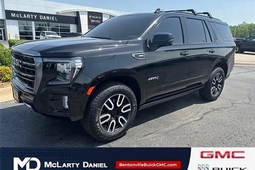 2023 Gmc Yukon AT4 photo 1
