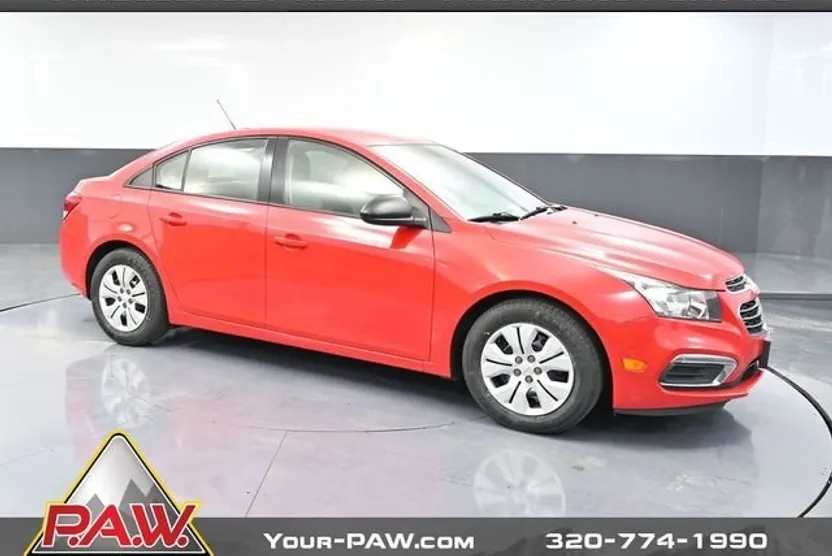 2015 Chevrolet Cruze LS photo 1