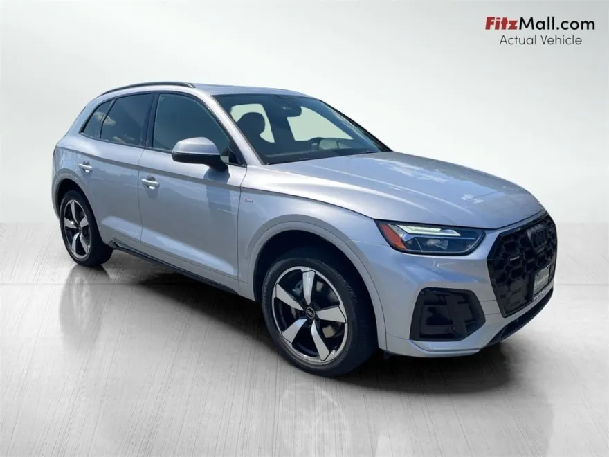 2022 Audi Q5 45 S line Premium Plus photo 1