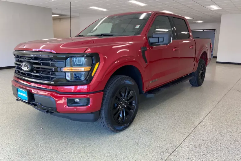2025 Ford F-150 XLT photo 1