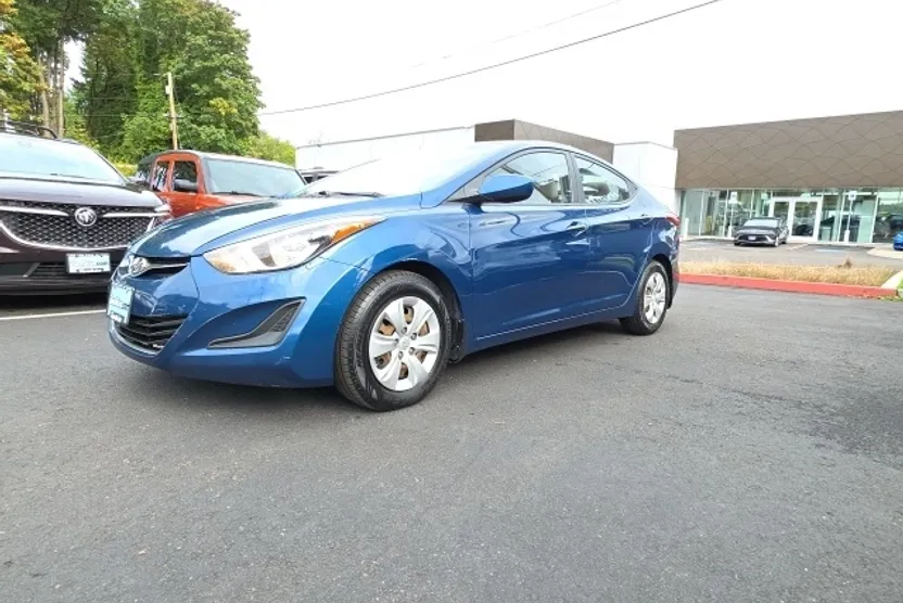 2016 Hyundai Elantra SE photo 1