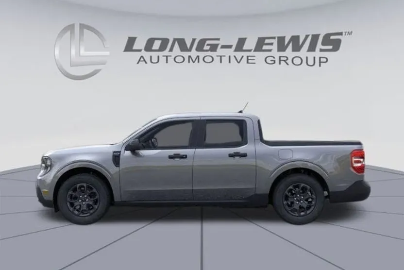 2025 Ford Maverick XLT photo 1