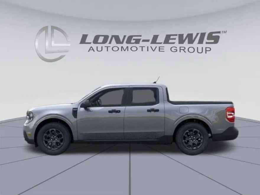 2025 Ford Maverick XLT photo 1