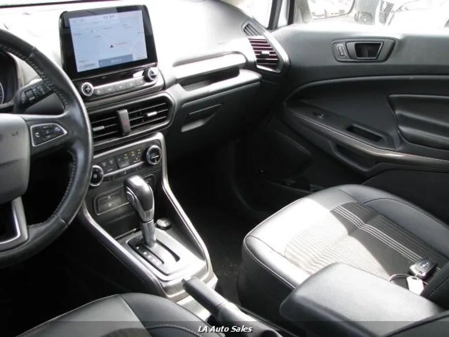 2020 Ford EcoSport SES photo 12
