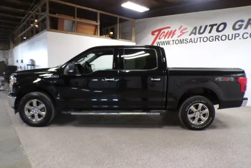 2019 Ford F-150 XLT photo 2