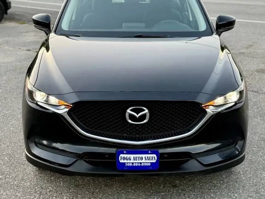 2017 Mazda CX-5 Sport photo 1