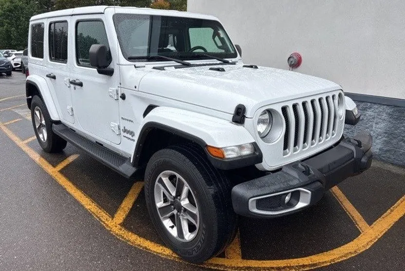 2021 Jeep Wrangler Unlimited Sahara photo 1