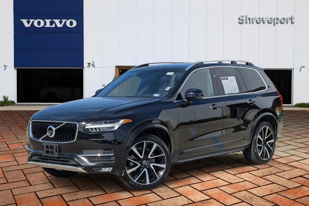 2019 Volvo XC90 T6 Momentum photo 1