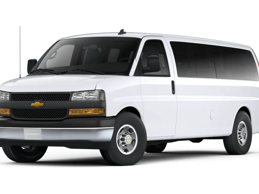 2025 Chevrolet Express Passenger 3500 photo 1