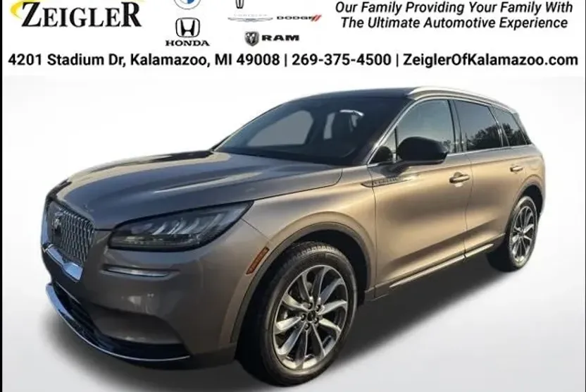2021 Lincoln Corsair Standard photo 1