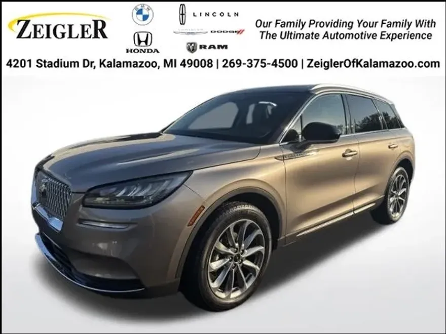 2021 Lincoln Corsair Standard photo 1