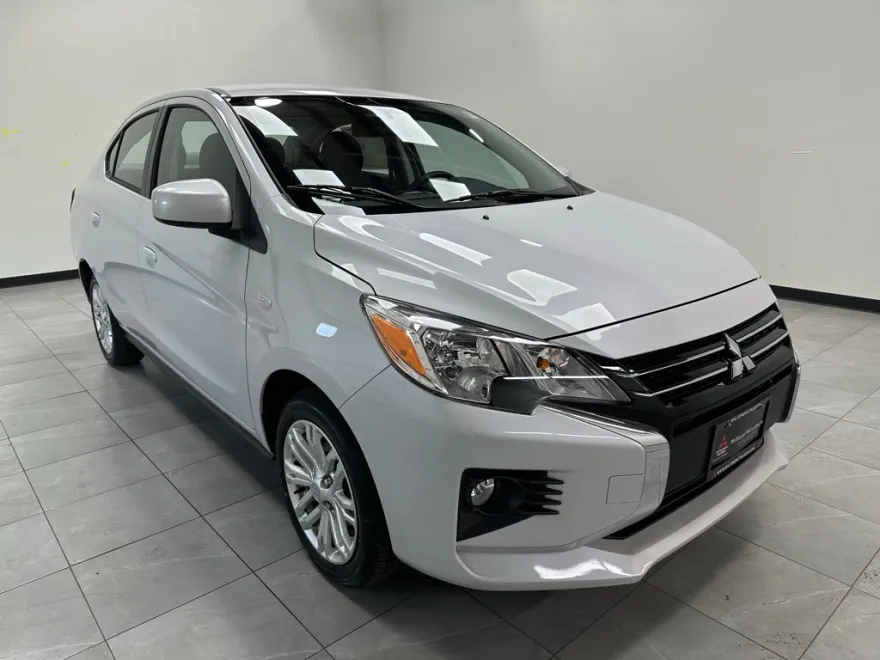 2024 Mitsubishi Mirage G4 LE photo 1