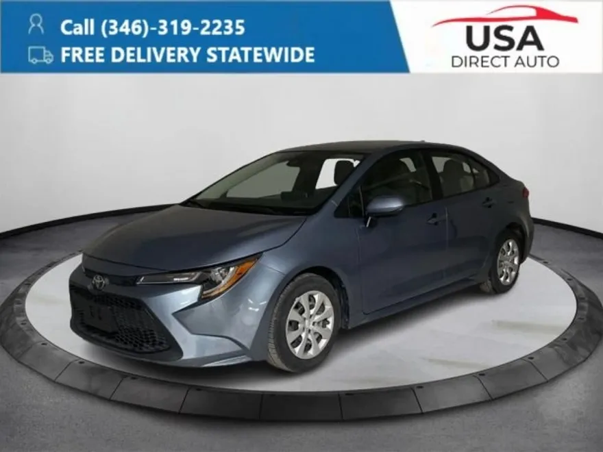 2021 Toyota Corolla LE photo 1