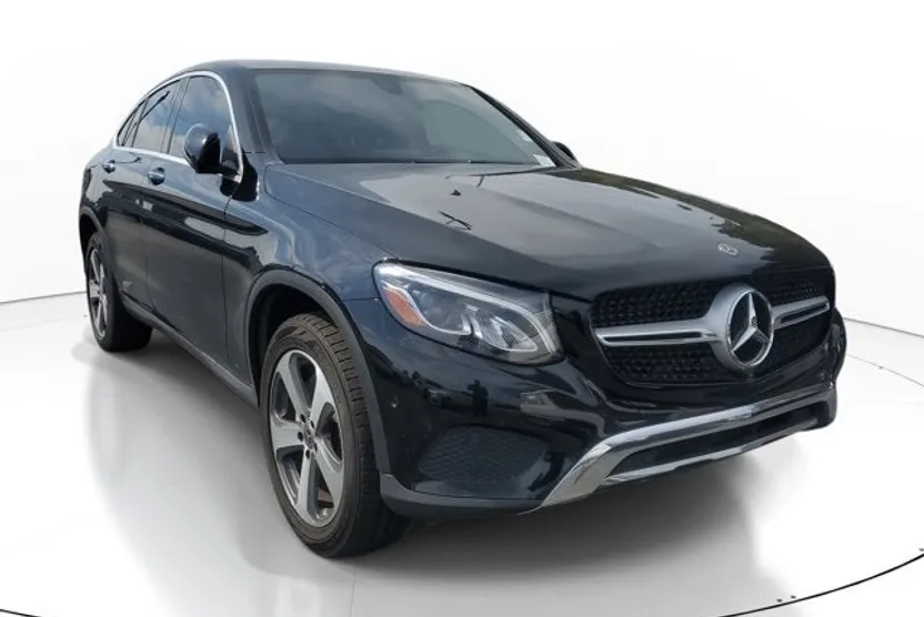 2019 Mercedes Benz GLC 300 photo 1
