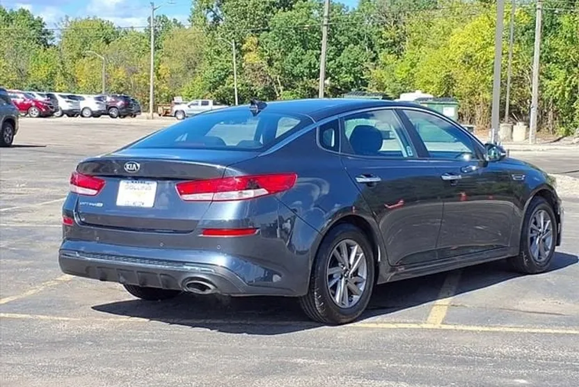 2020 Kia Optima LX photo 1