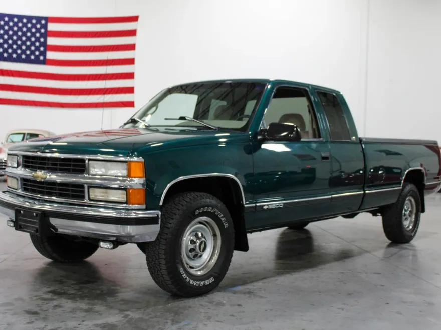 1996 Chevrolet Silverado photo 1