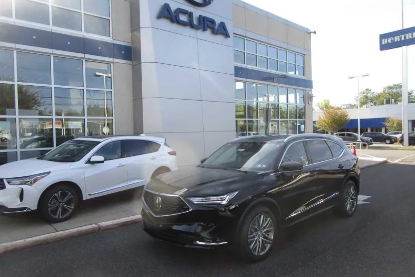 2024 Acura MDX SH-AWD Advance photo 1