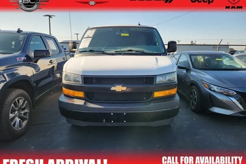 2023 Chevrolet Express Cargo 2500 photo 1