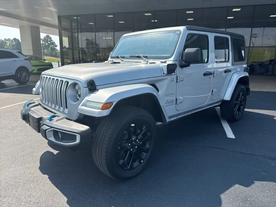 2023 Jeep Wrangler 4xe Sahara photo 1
