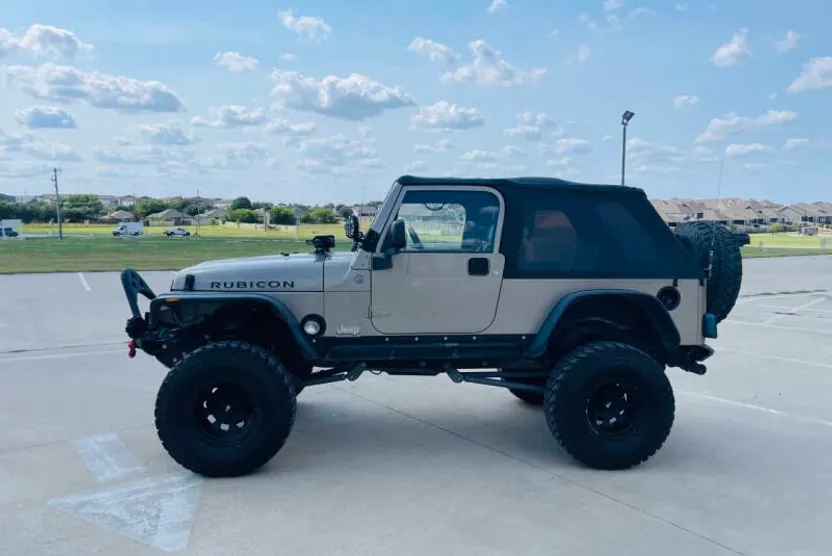 2004 Jeep Wrangler Sport photo 1