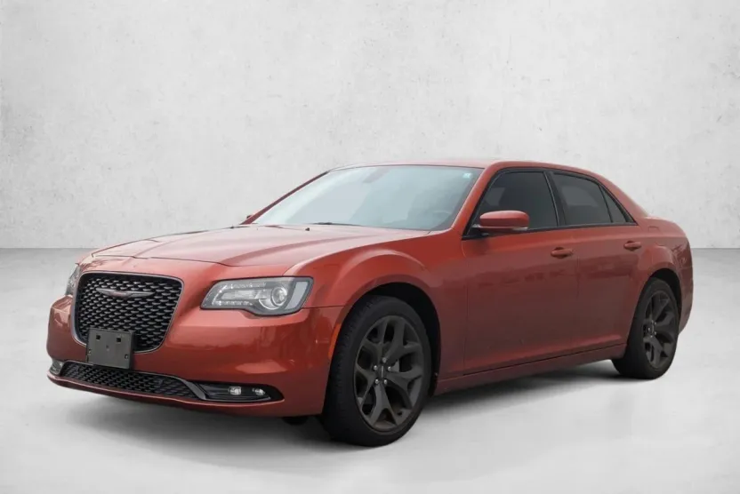 2021 Chrysler 300 photo 1