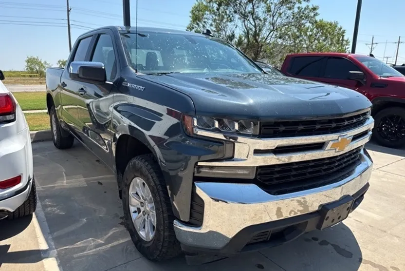 2020 Chevrolet Silverado 1500 LT photo 1