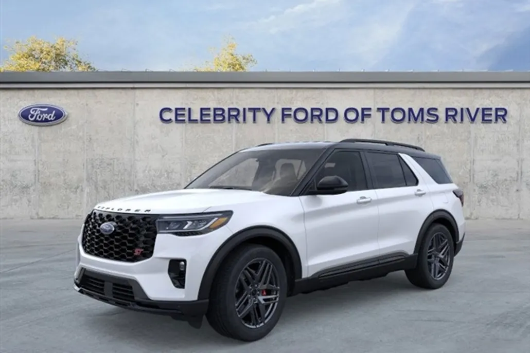 2025 Ford Explorer ST photo 1