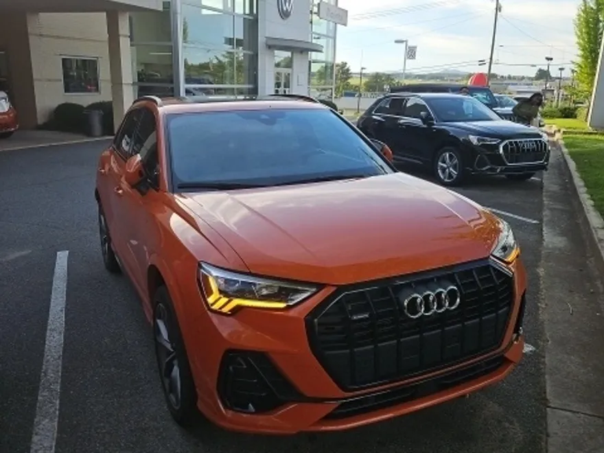 2023 Audi Q3 Premium Plus S line photo 1