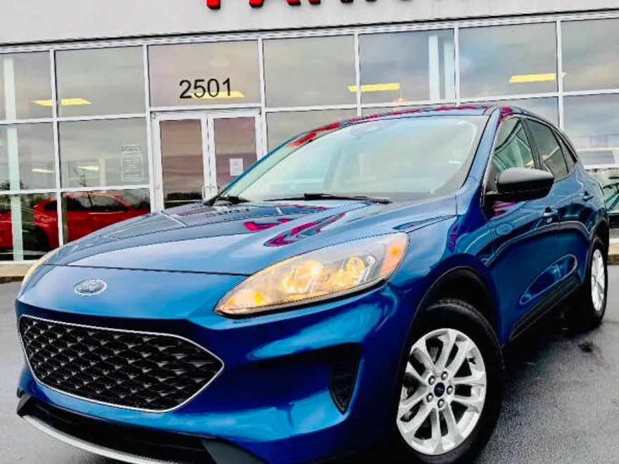 2022 Ford Escape SE photo 1