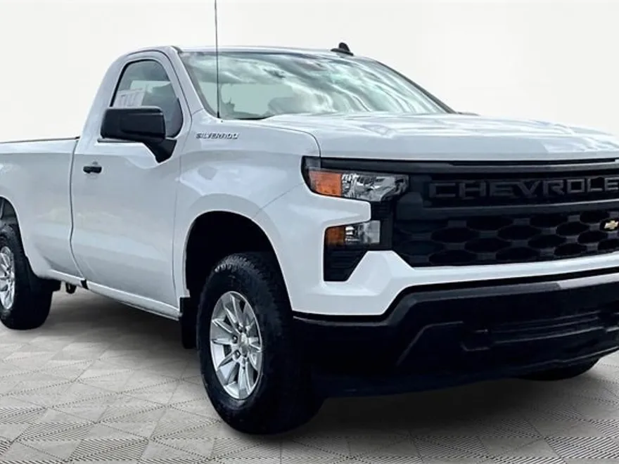 2025 Chevrolet Silverado 1500 photo 1